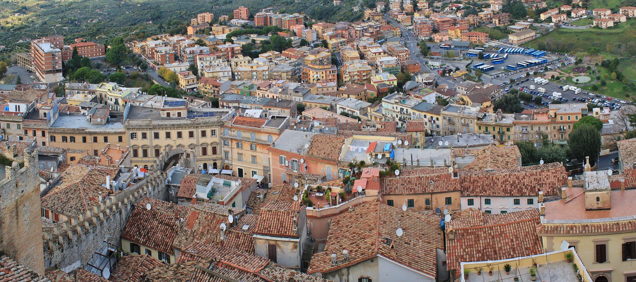 Vista aerea del borgo di Palombara Sabina foto di Sanda Bocan